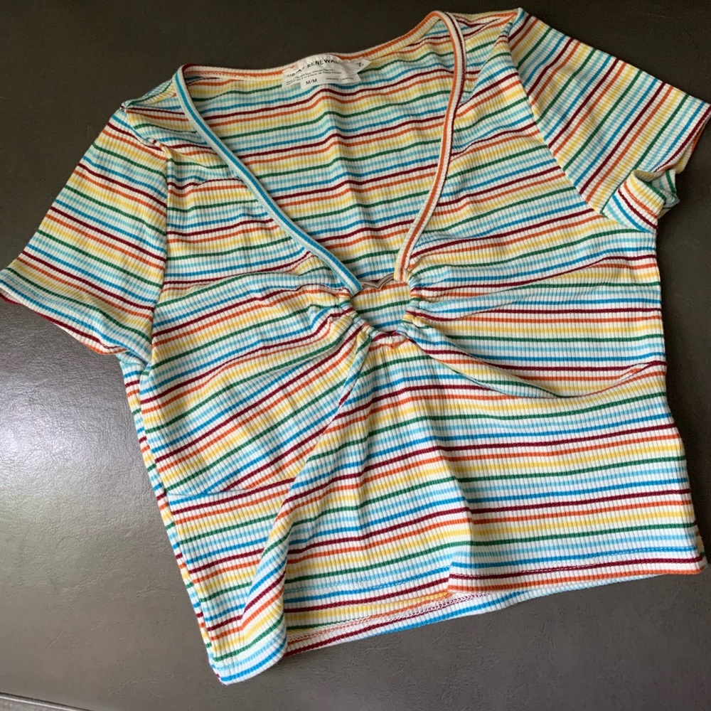 urban outfitters crop top heart ring